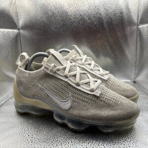 Size 9 Nike Air VaporMax Flyknit White Pure Platinum Womens Sneakers‎ DC4112-100
